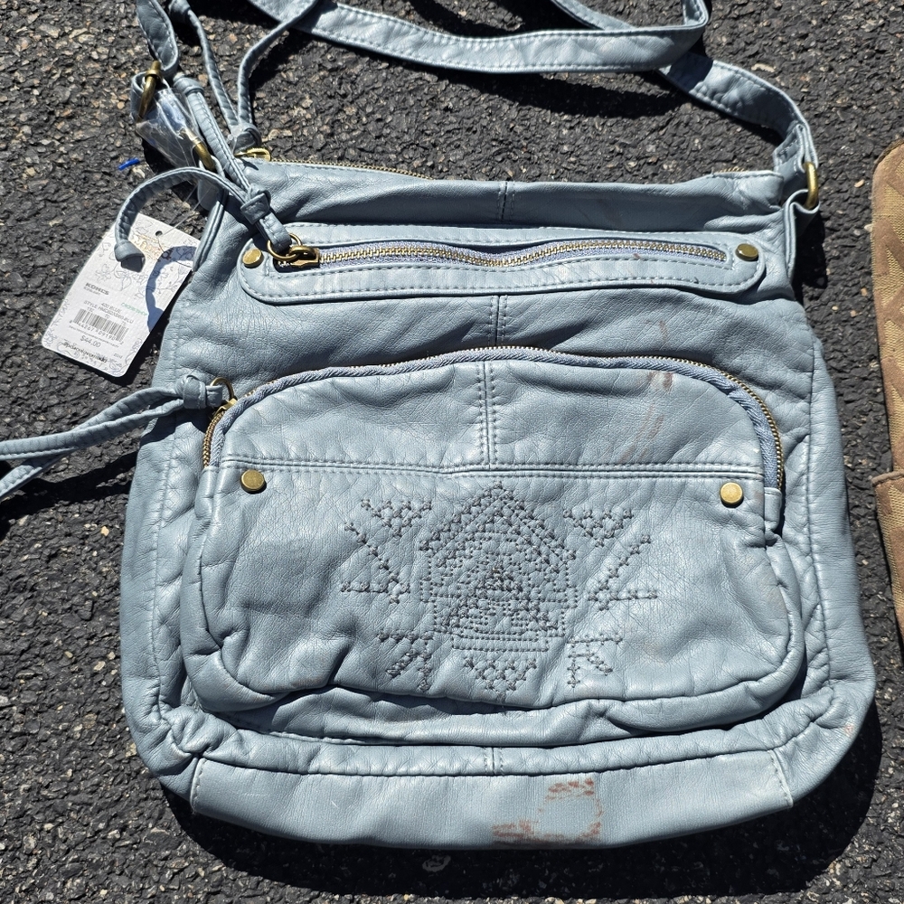 This Mudd Topaz Topstitch Washed Passport Crossbody bag